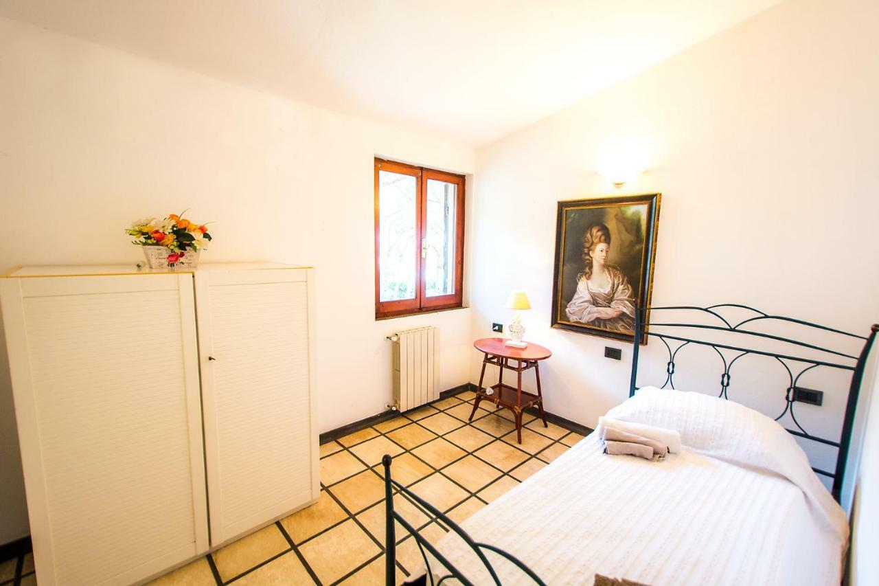 Casa Vacanze Rosa Maria 오로세 외부 사진